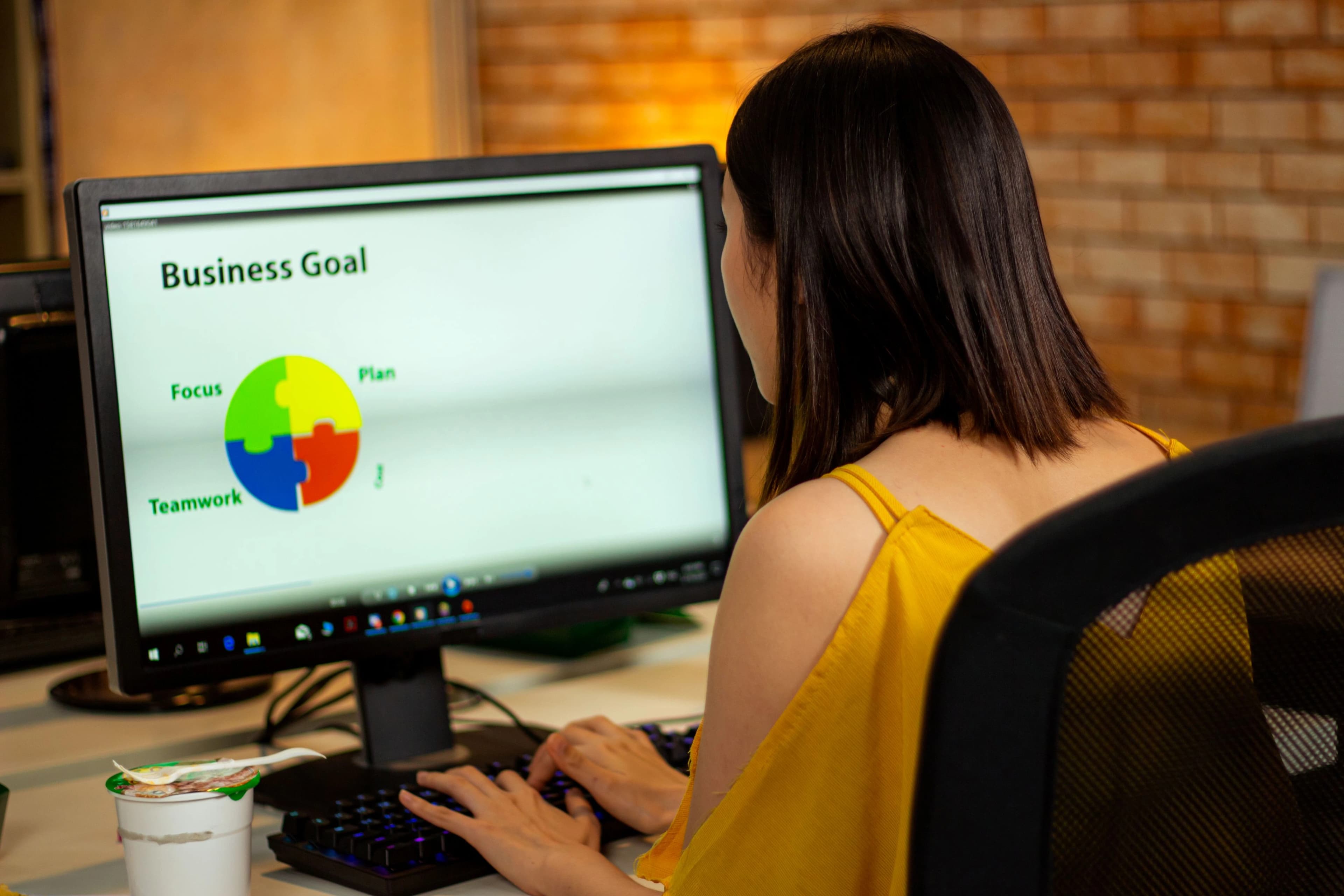 How to Set Business Goals That Actually Move Your Business Forward
